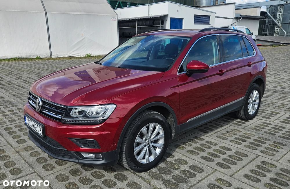 Volkswagen Tiguan - 1