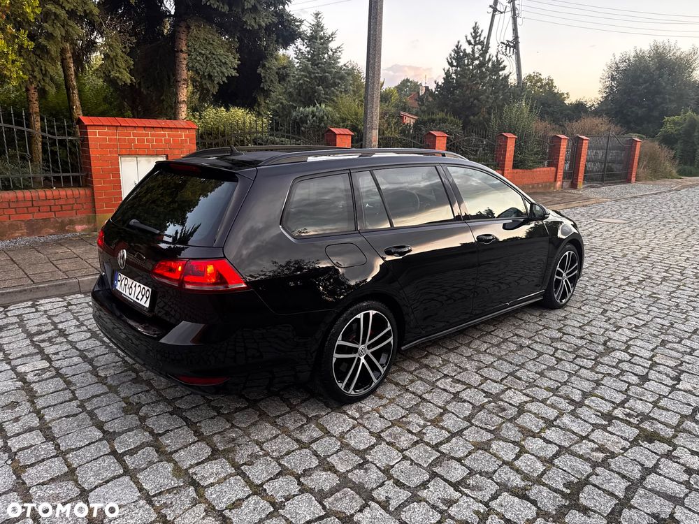 Volkswagen Golf - 8