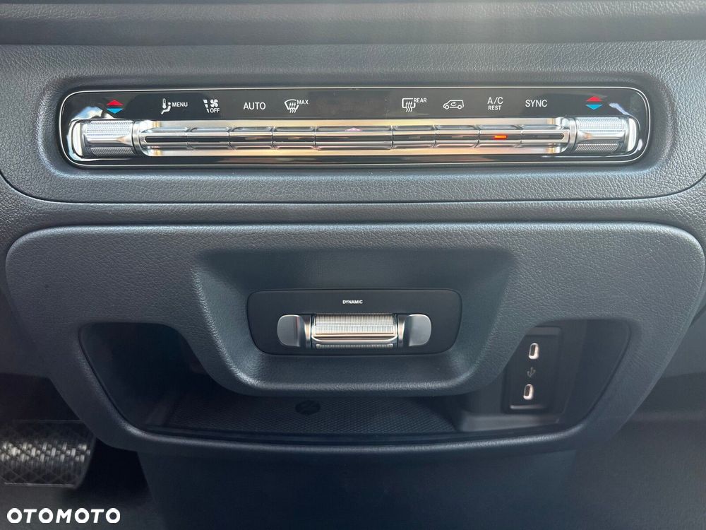 Mercedes-Benz Vito - 17