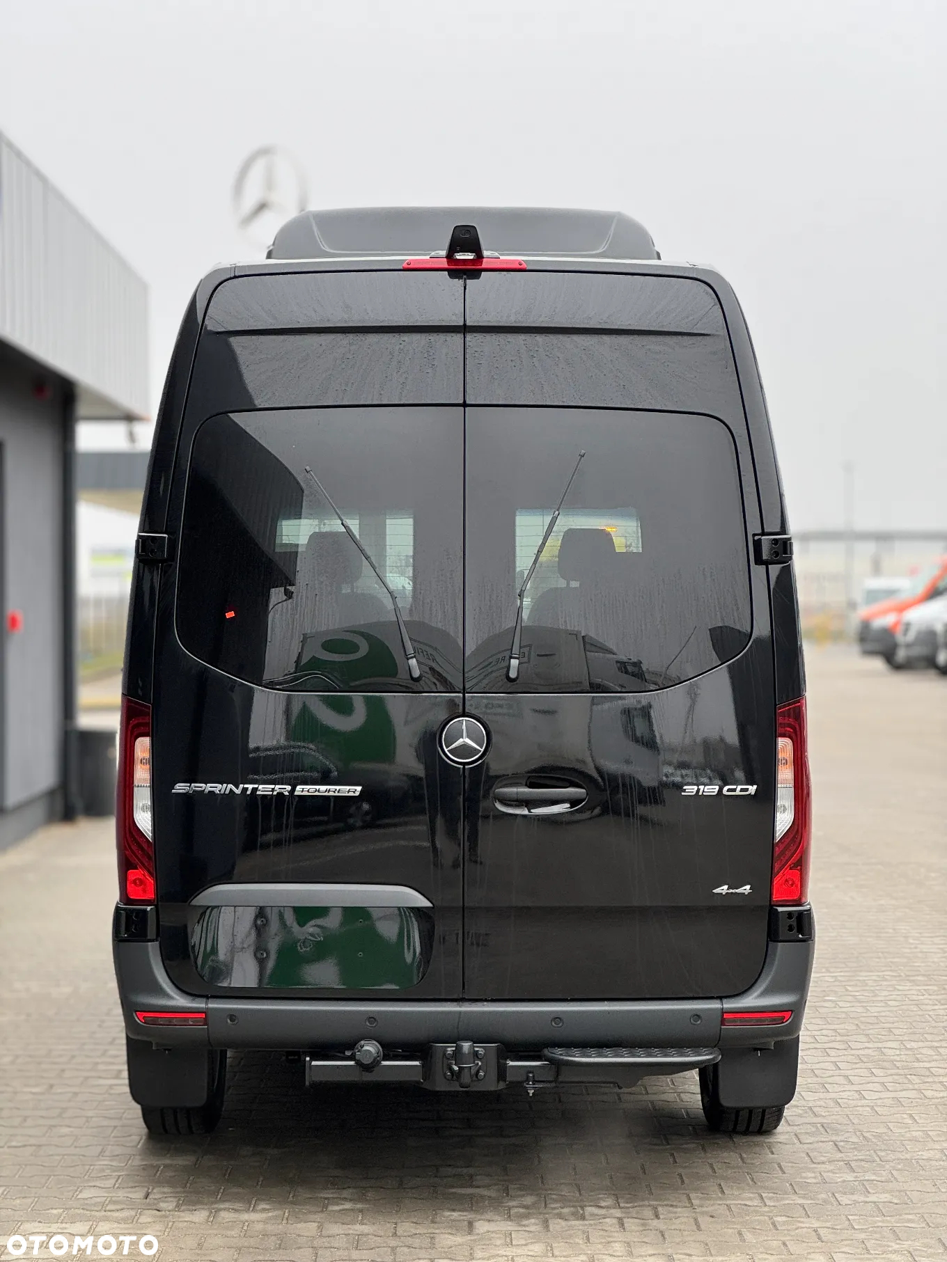 Mercedes-Benz Sprinter - 4
