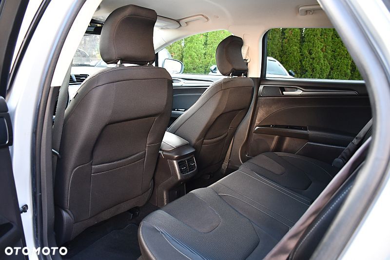 Ford Mondeo 2.0 Ti-VCT Titanium - 21