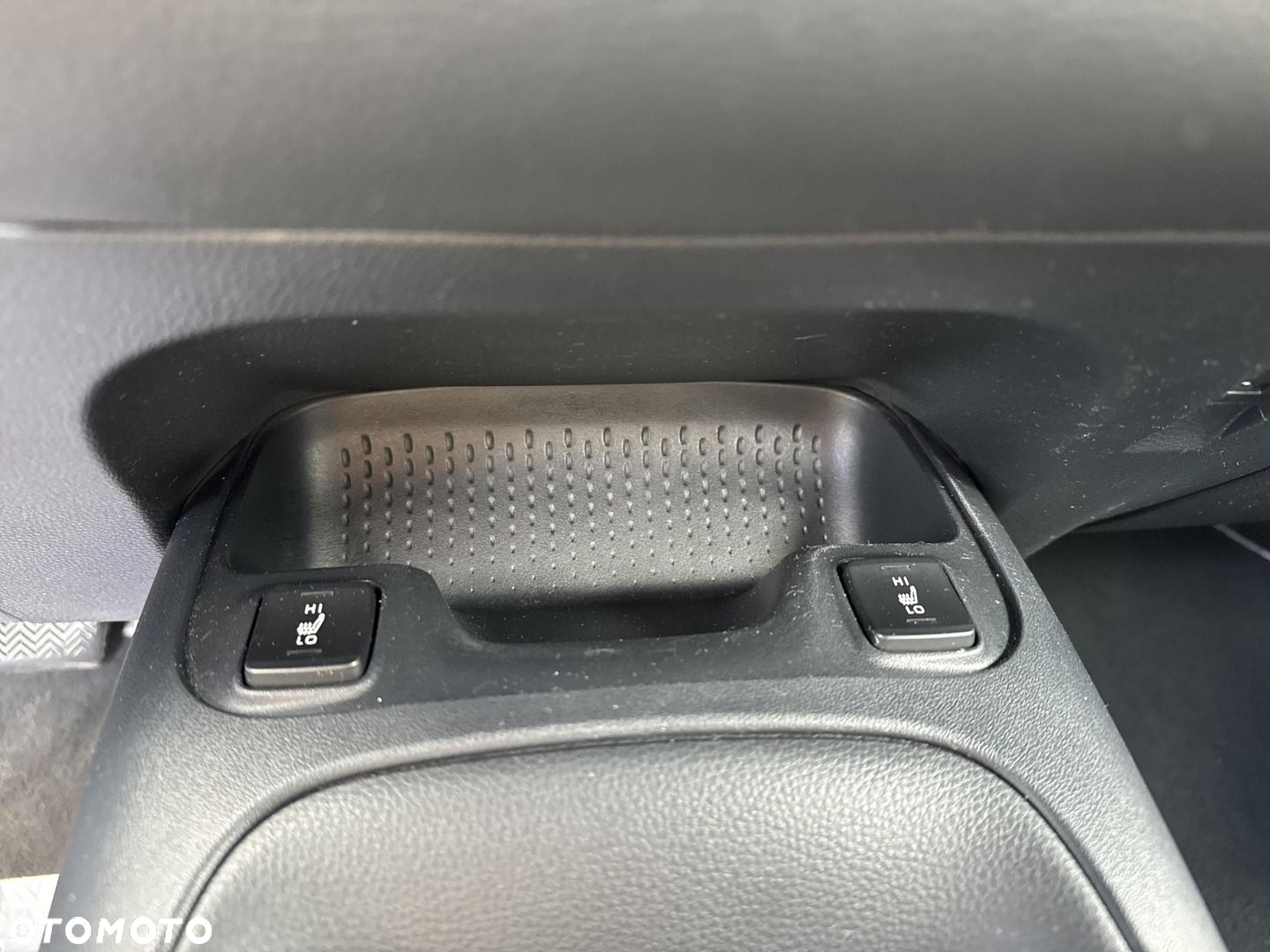 Toyota Corolla - 17