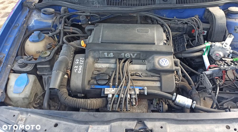 VW GOLF IV 1.4 B 16V - 7