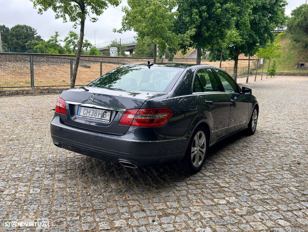 Mercedes-Benz E 220 CDi Avantgarde BlueEfficiency Auto - 4