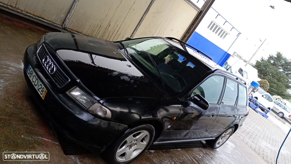 Audi A4 - 1