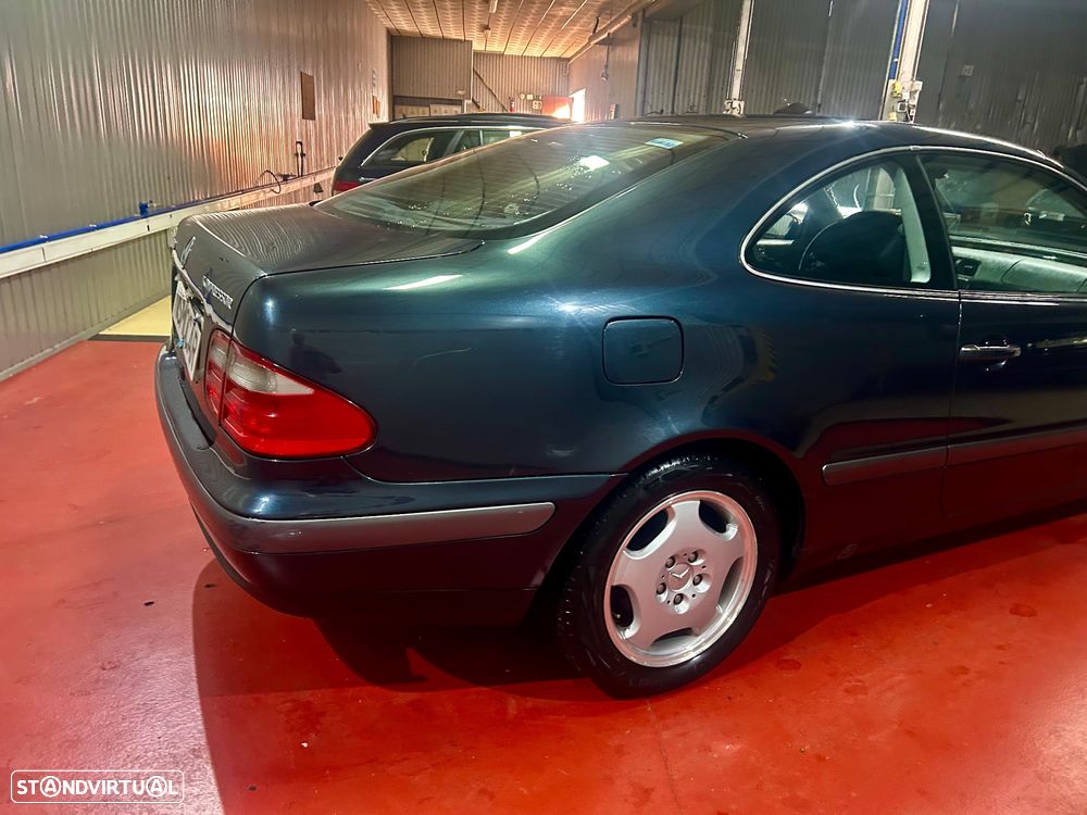 Mercedes-Benz CLK 200 Kompressor Sport - 4