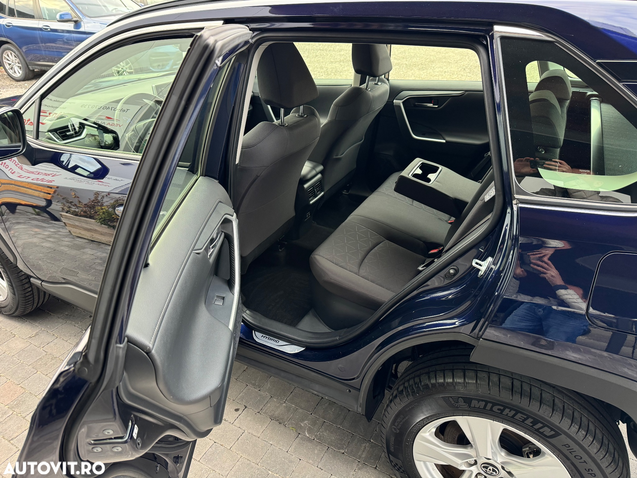 Toyota RAV4 2.5 4x4 Hybrid Comfort - 7