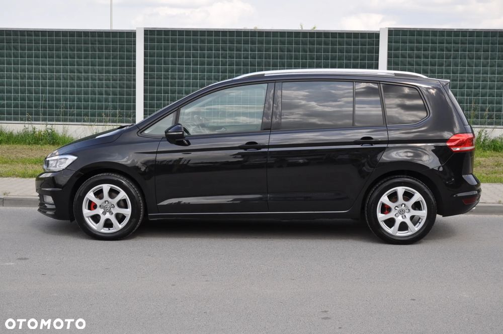Volkswagen Touran 2.0 TDI SCR Comfortline - 11