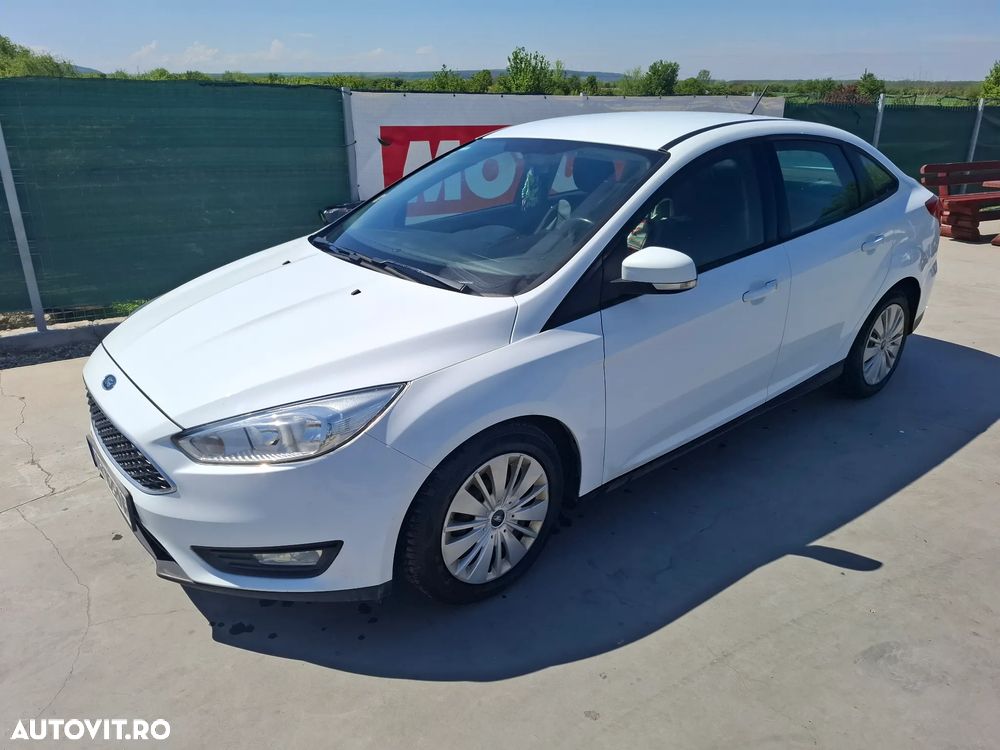 Ford Focus 1.0 EcoBoost Trend - 11