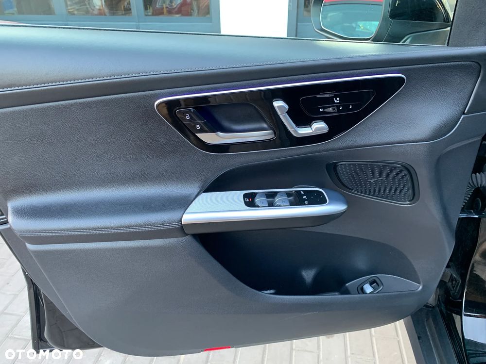 Mercedes-Benz GLC 300 4Matic 9G-TRONIC Edition Avantgarde - 15