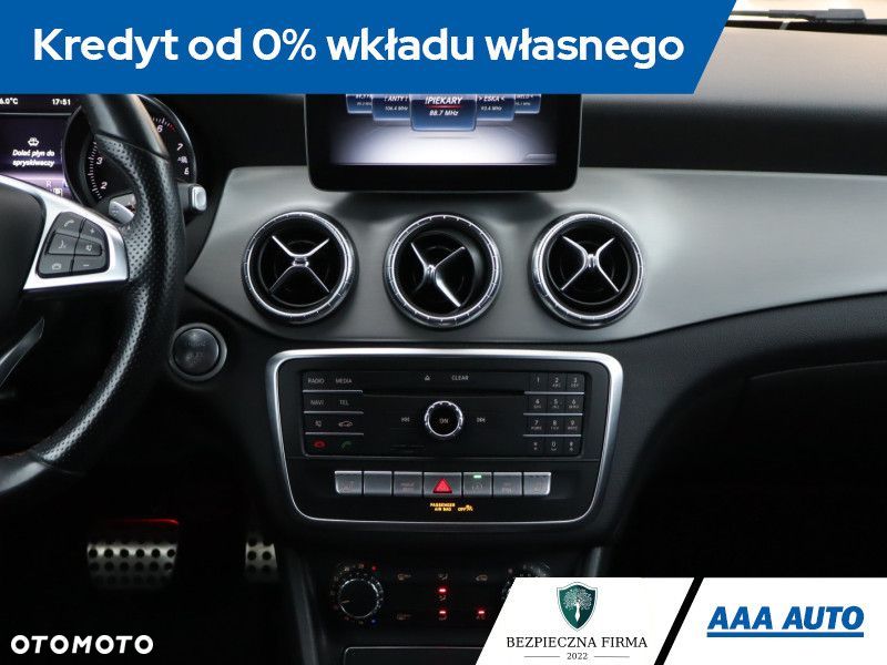Mercedes-Benz CLA - 14