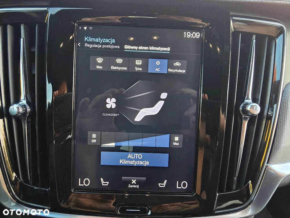 Volvo V90 D4 Geartronic R Design - 29