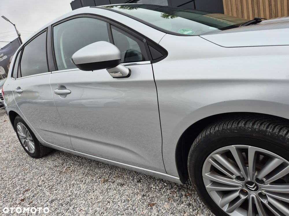 Citroën C4 VTi 120 Attraction - 23