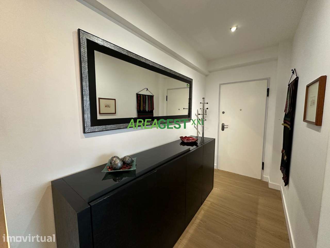 Apartamento T2 para Arrendamento, em Arroios/Lisboa - Grande imagem: 2/23