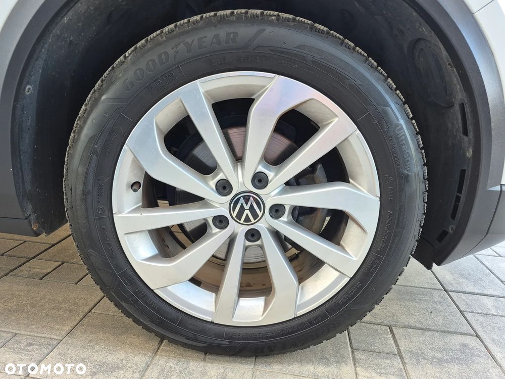Volkswagen T-Roc 1.5 TSI Style - 24