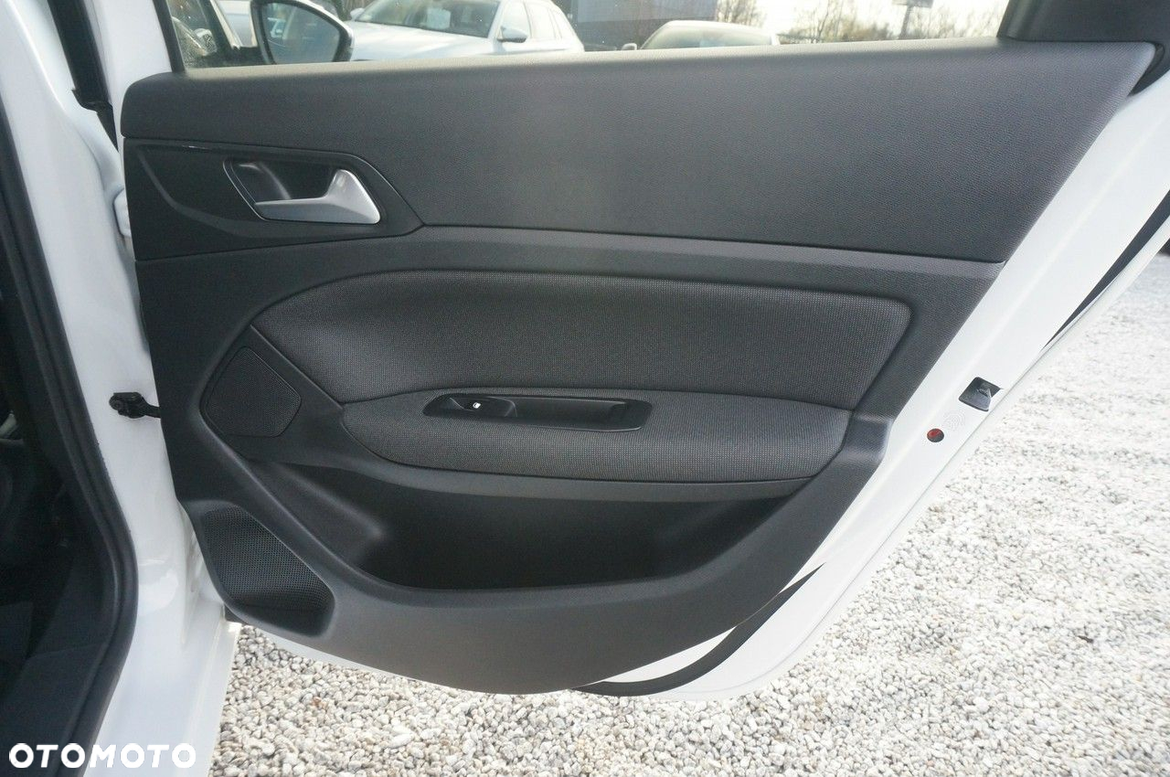 Peugeot 308 1.5 BlueHDi Allure Pack S&S EAT8 - 30