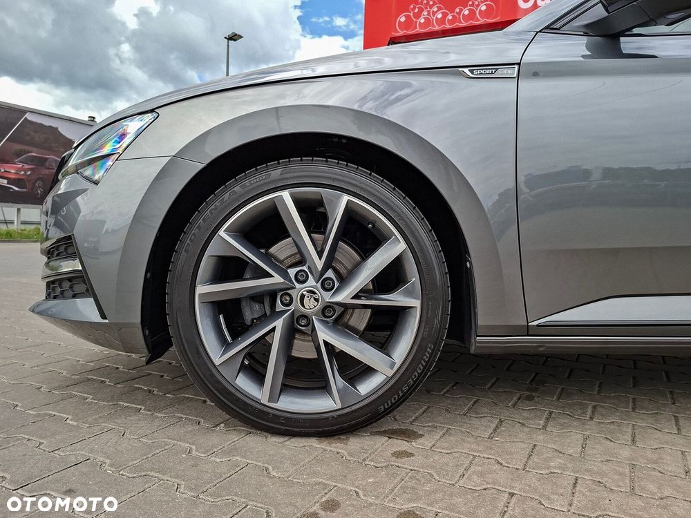 Skoda Superb 2.0 TDI SCR 4x4 Sportline DSG - 11