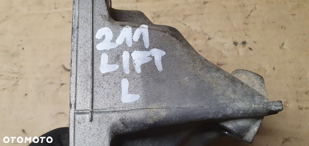 Łapa mocowanie wspornik silnika Mercedes E-Klasa W211 3.0 3.5 V6 A2722231704 - 7