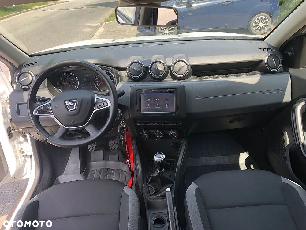 Dacia Duster 1.6 SCe Access S&S - 11