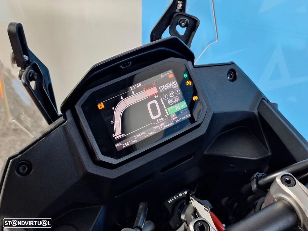 Honda Transalp 750 - 10