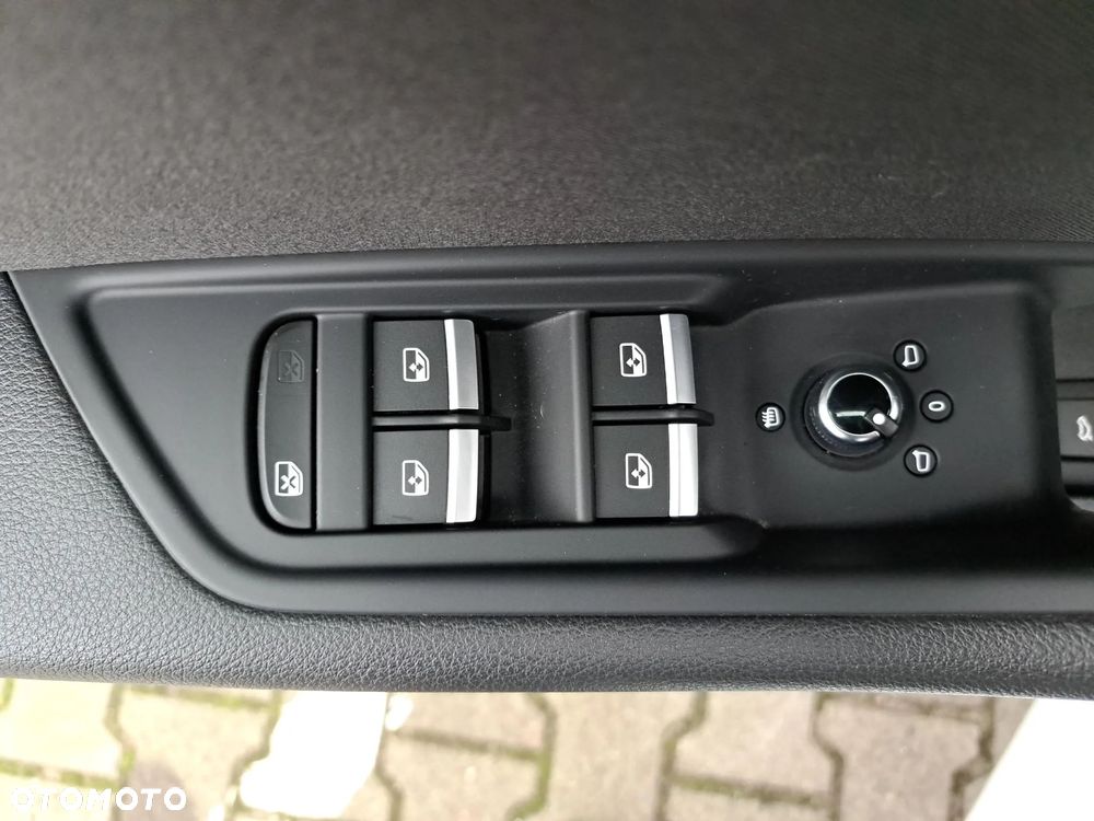 Audi A4 Limousine 35 TFSI S tronic - 19