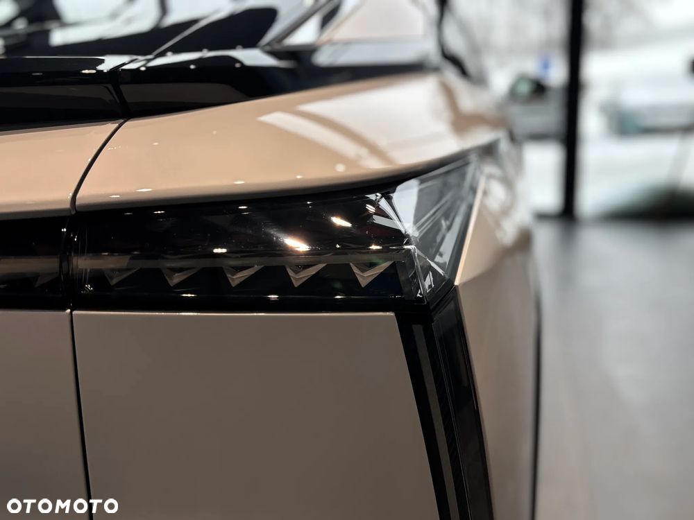 DS Automobiles N°8 - 27