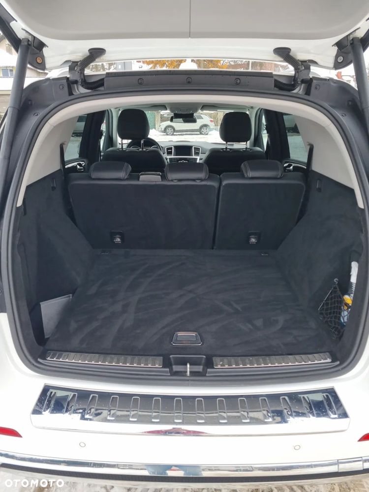 Mercedes-Benz ML - 7