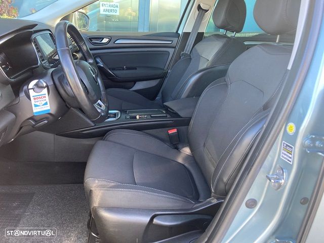 Renault Mégane Sport Tourer 1.6 E-Tech Plug-In Limited - 32