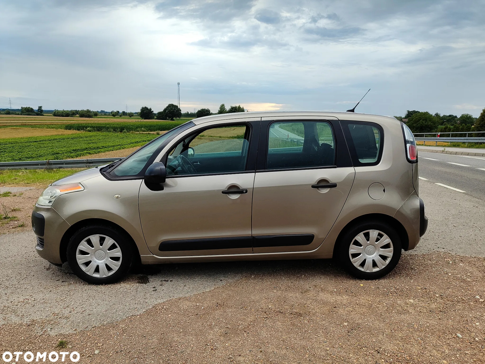 Citroën C3 Picasso 1.4i Attraction - 5