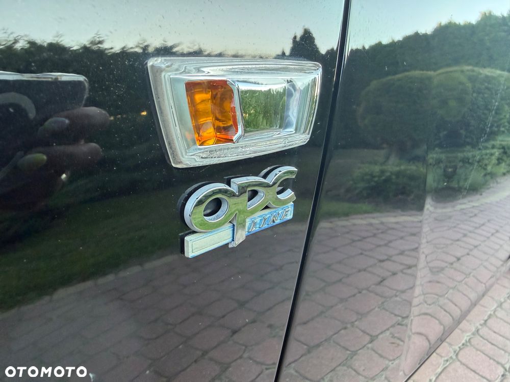 Opel Insignia 2.0 - 11