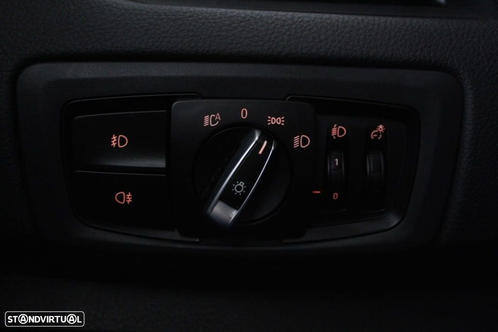 BMW 216 Active Tourer d Advantage - 26