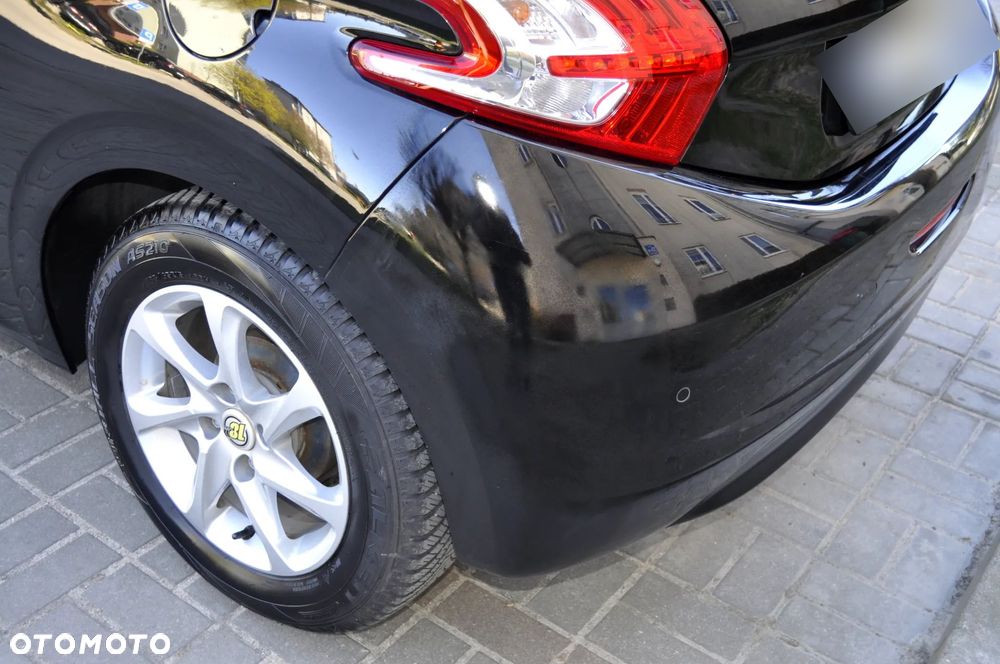 Peugeot 208 82 PureTech Style - 9