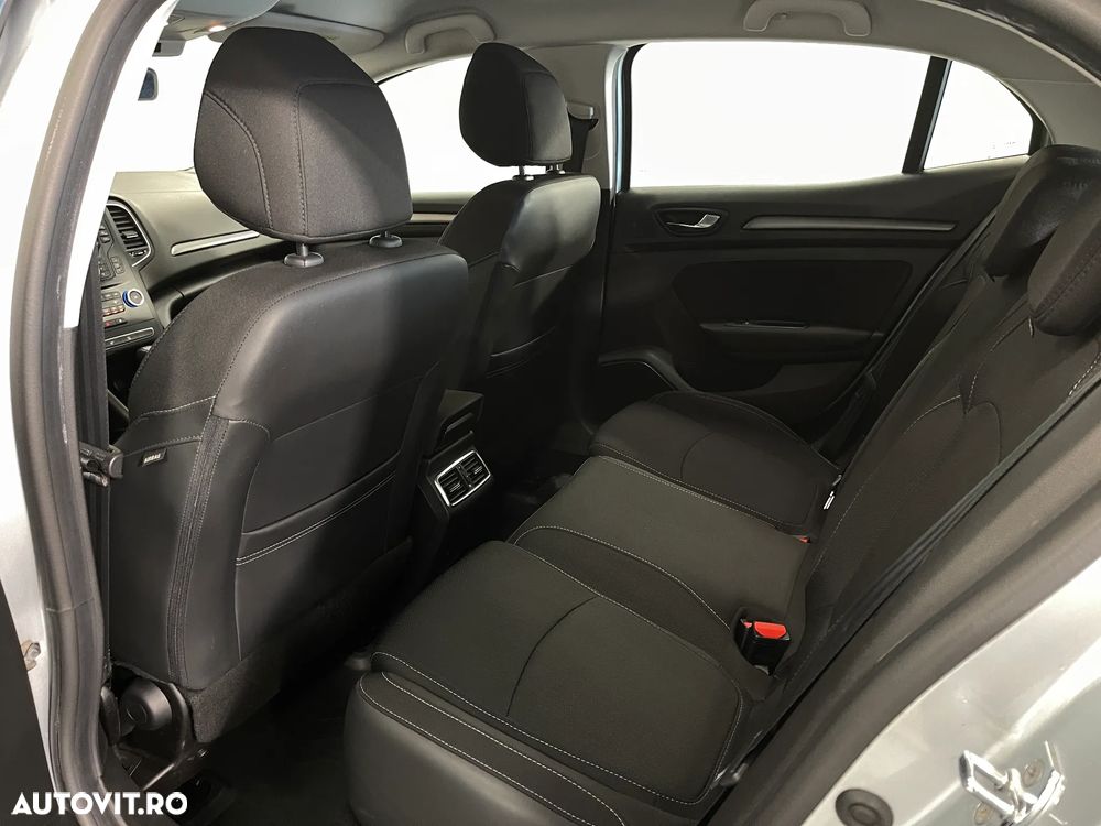 Renault Megane BLUE dCi EDC Zen - 10