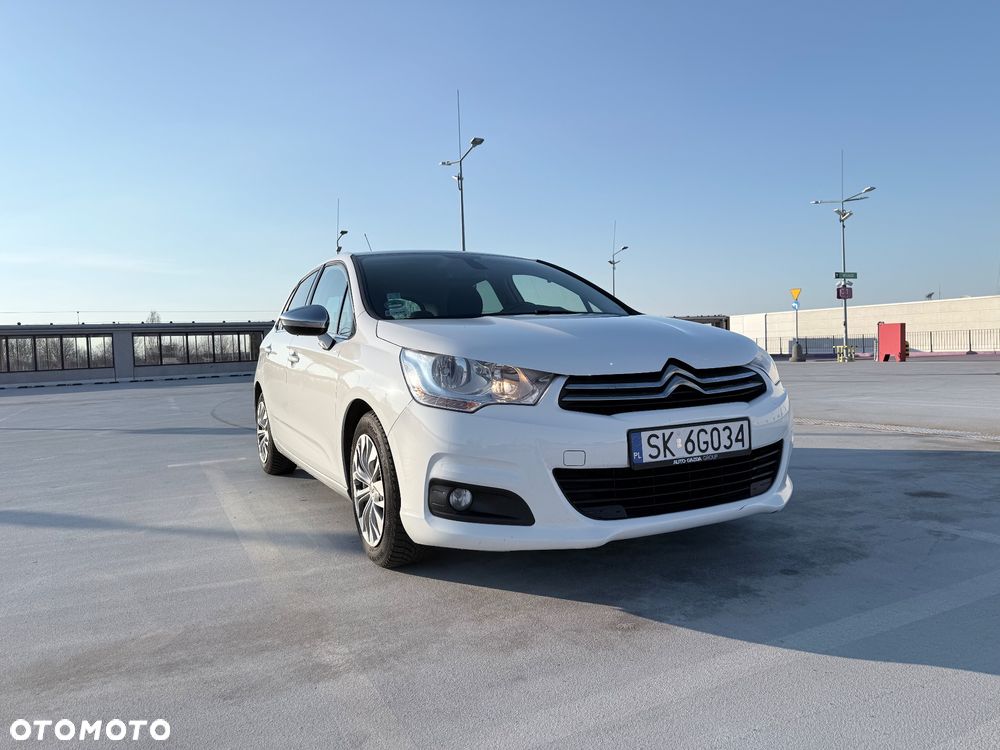 Citroën C4 e-HDi 115 Selection - 1