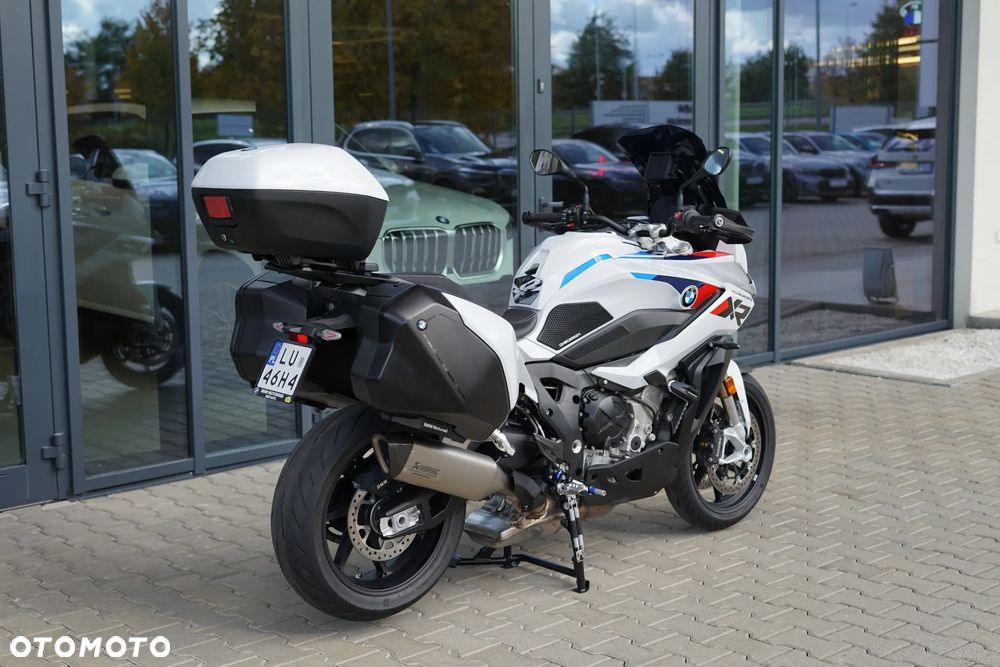 BMW S - 10