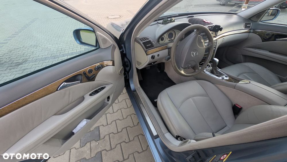 Mercedes-Benz Klasa E 270 CDI T Avantgarde - 4