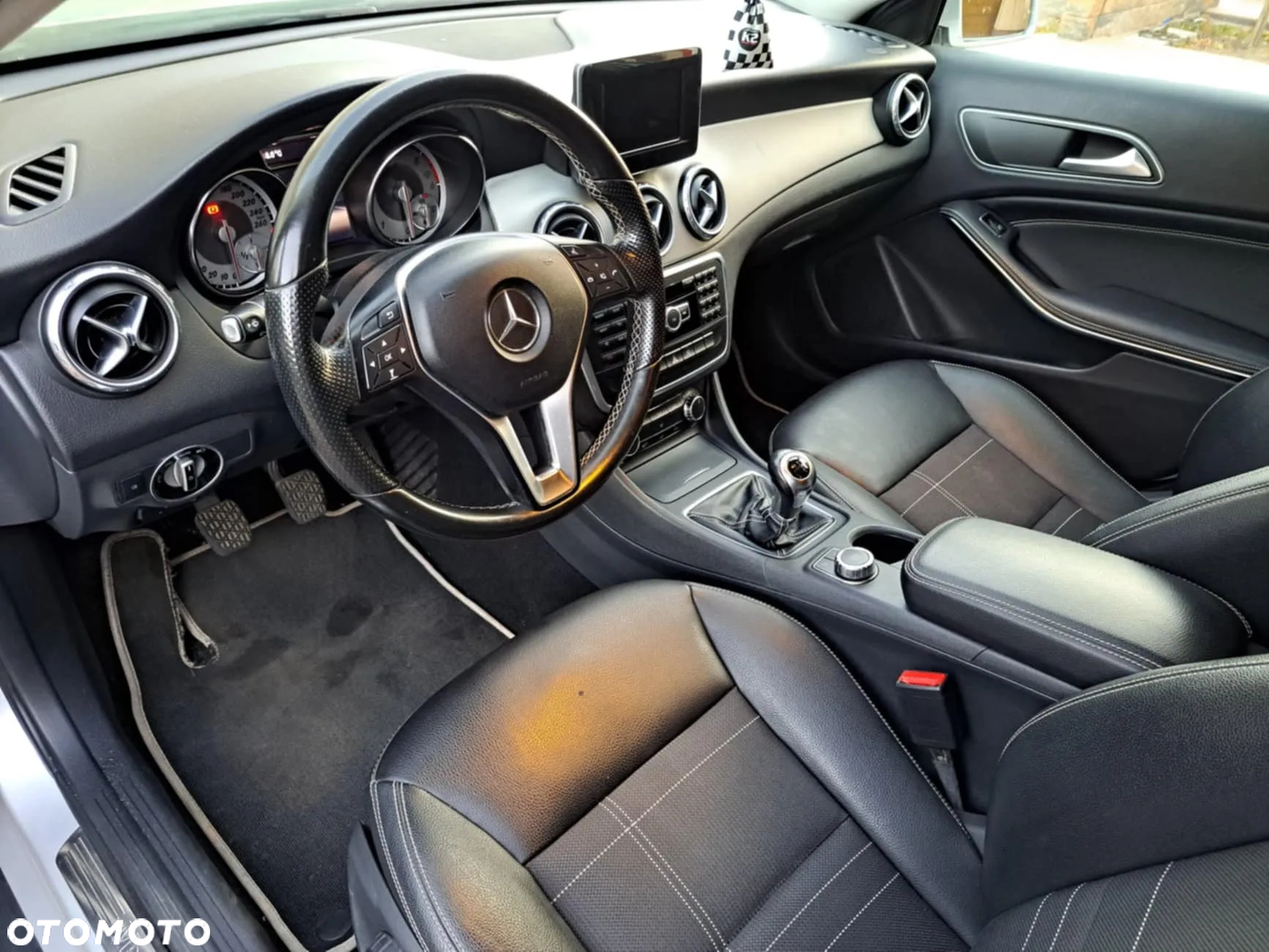 Mercedes-Benz GLA 200 (CDI) d - 21