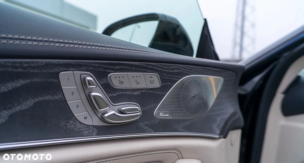 Mercedes-Benz CLS - 9