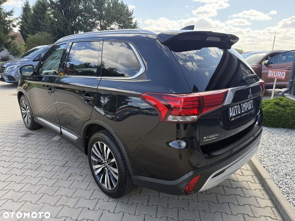 Mitsubishi Outlander 2.0 4WD CVT Diamant Edition+ - 12