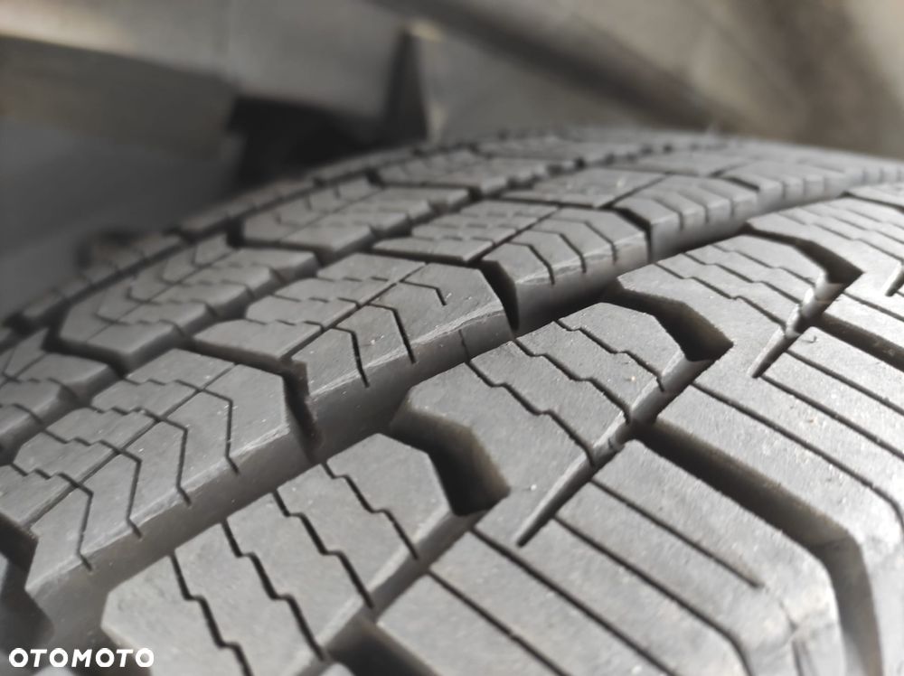 Iveco Daily 35S16 - 17