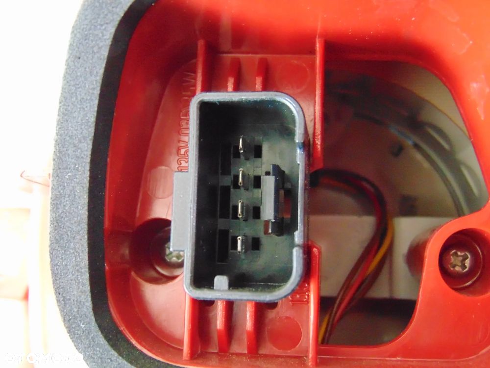 ORYGINAŁ lampa tylna tył lewa prawa VW Volkswagen Passat B6 kombi 05-10r - 4