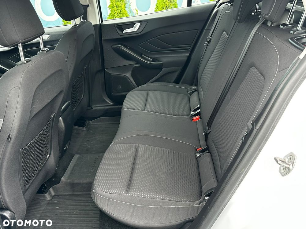 Ford Focus - 14