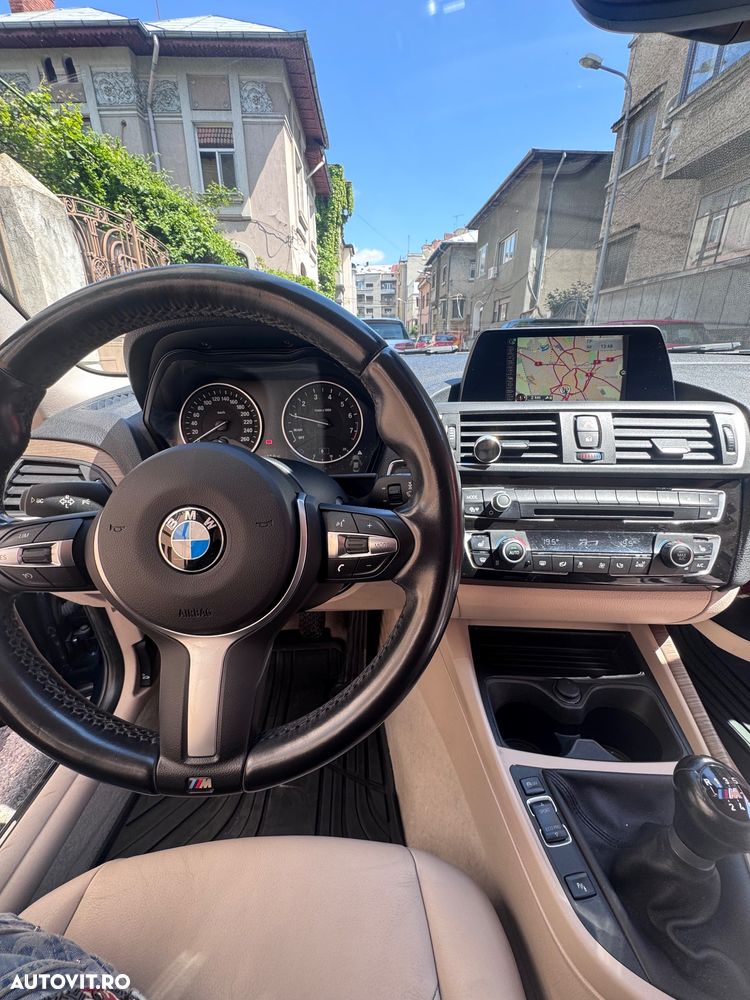 BMW Seria 2 220i Luxury Line - 9