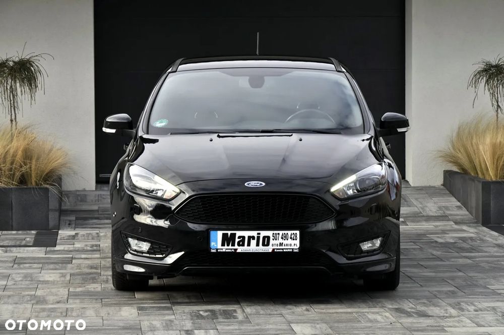 Ford Focus 1.0 EcoBoost Start-Stopp-System ST-LINE STYLE - 2