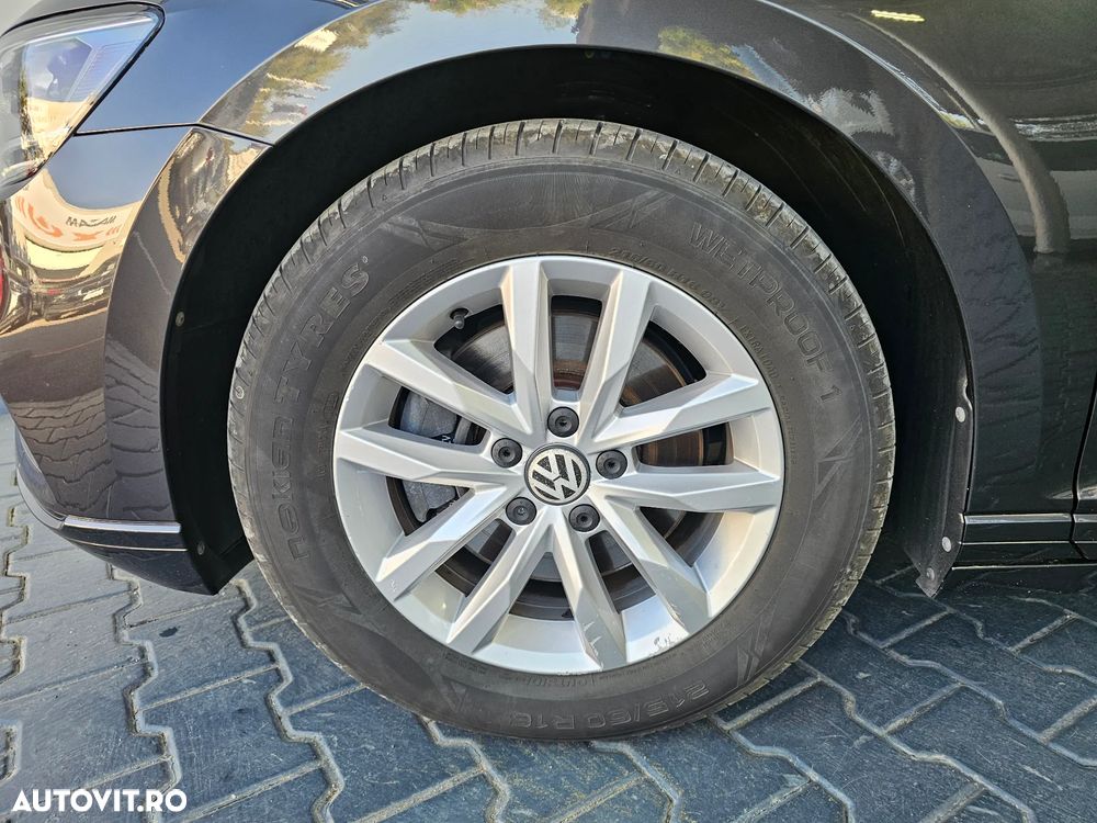 Volkswagen Passat 1.5 TSI ACT DSG Comfortline - 5