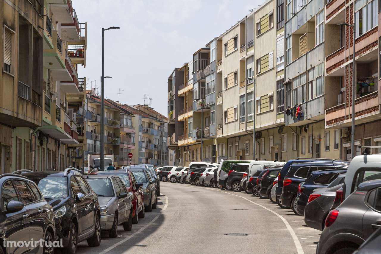 Apartamento t2 à venda na Rua General Humberto Delgado - Grande imagem: 2/16