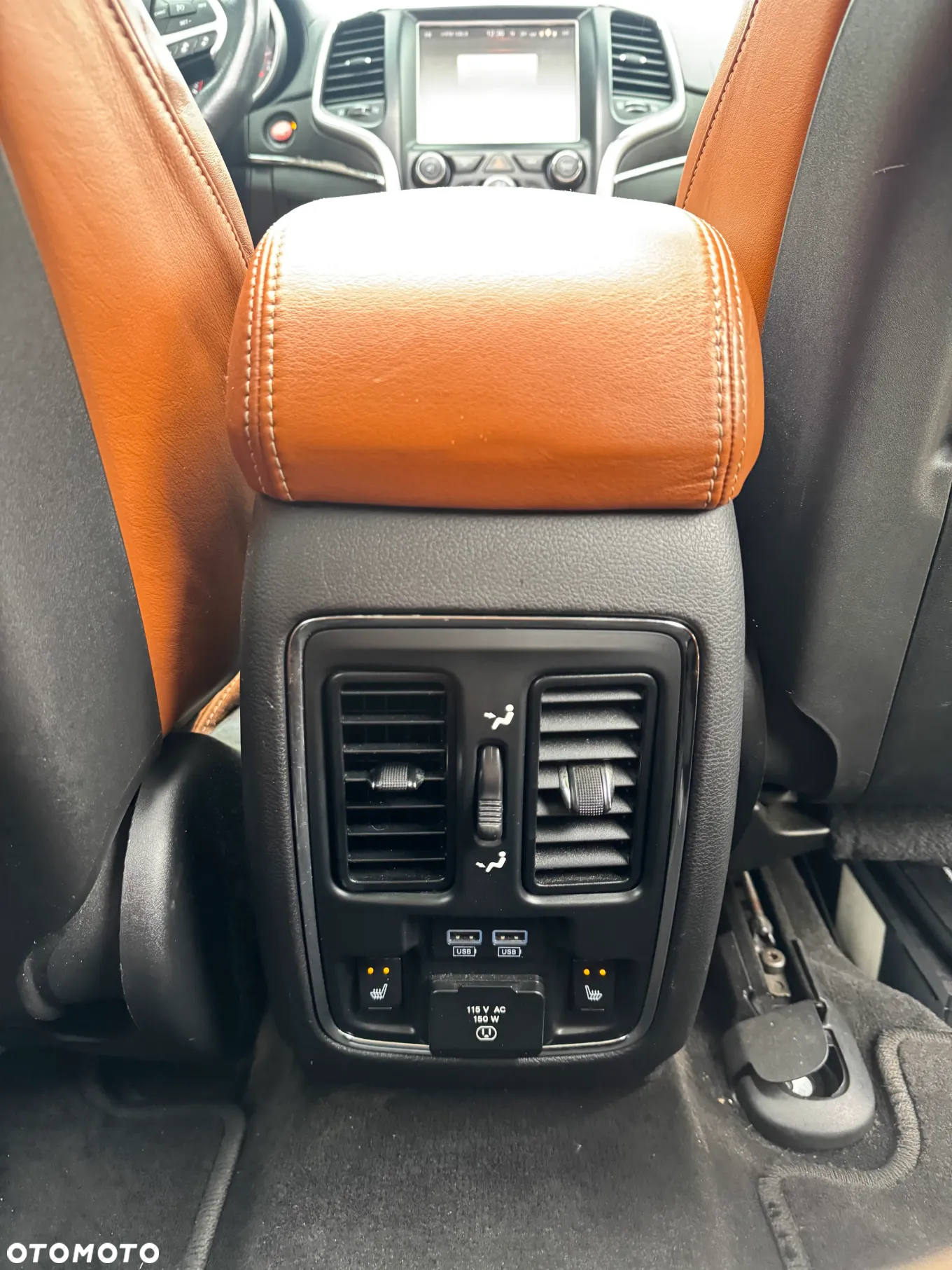 Jeep Grand Cherokee - 23