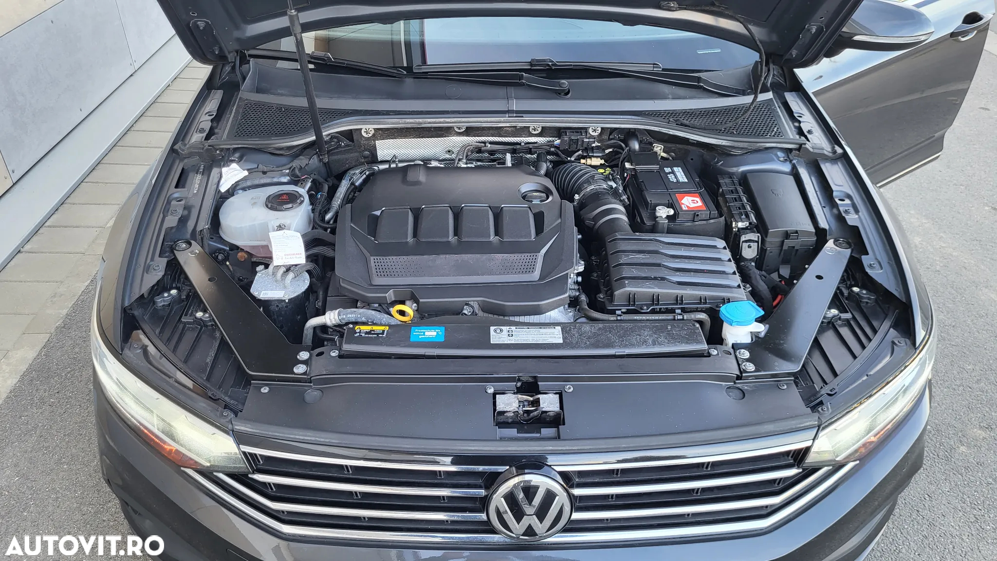 Volkswagen Passat Variant 2.0 TDI SCR DSG Comfortline - 39