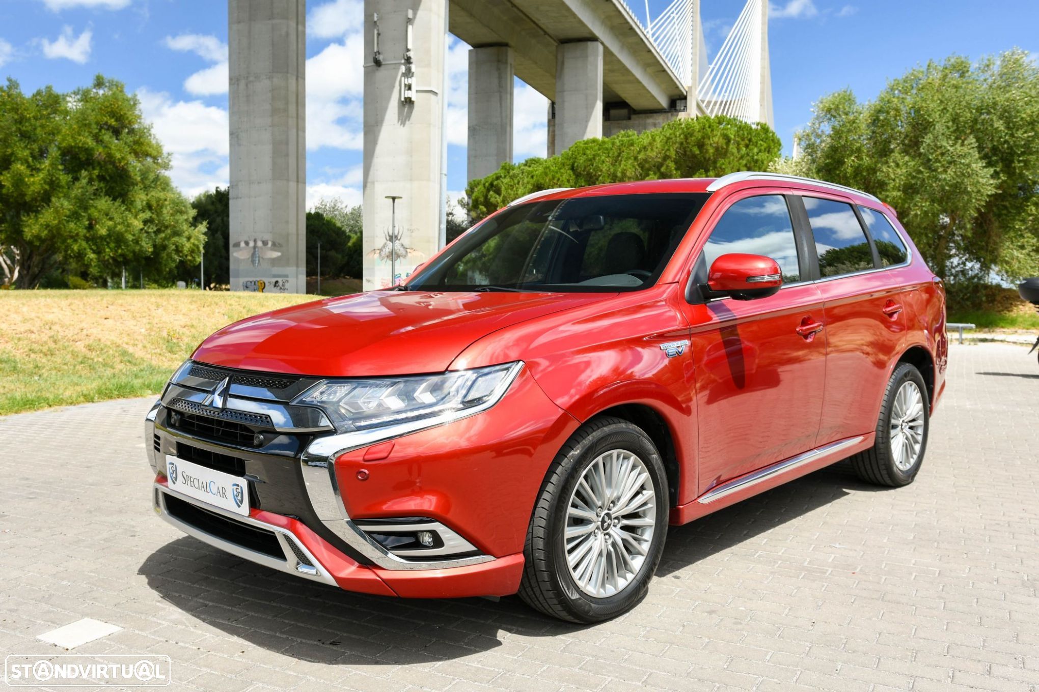 Mitsubishi Outlander 2.4 PHEV Instyle - 1