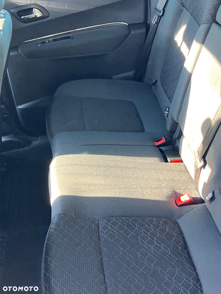 Peugeot 3008 1.6 BlueHDi Active S&S - 9